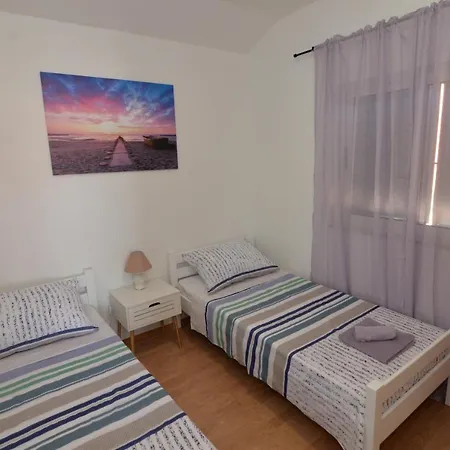 بيت للعطل Tcono